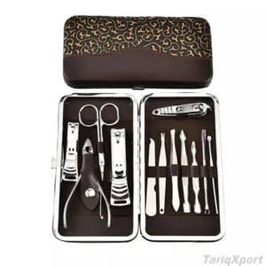 Professional Stainless Steel Lightweight Pedicure Manicure Set with 18 Pieces in Kits with Costum Color & Logo Options